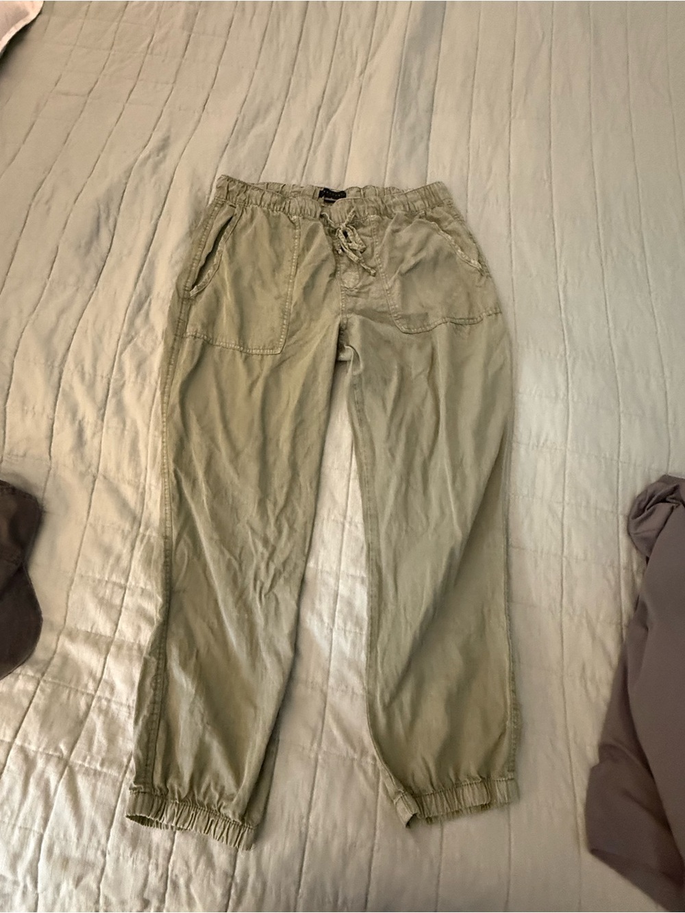 Sanctuary Olive Jogger Pants